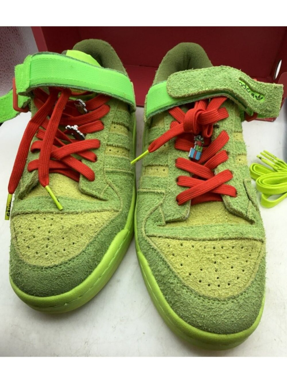 Adidas Forum Low the Grinch OPT1 Size 8 Men Size 9 Women’s - Picture 6 of 16